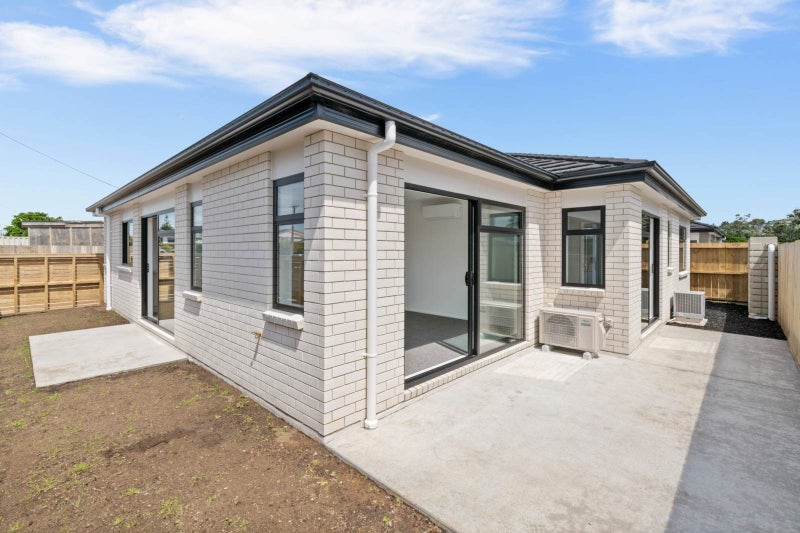 240B Centreway Road, Orewa, Orewa - Carousel 13