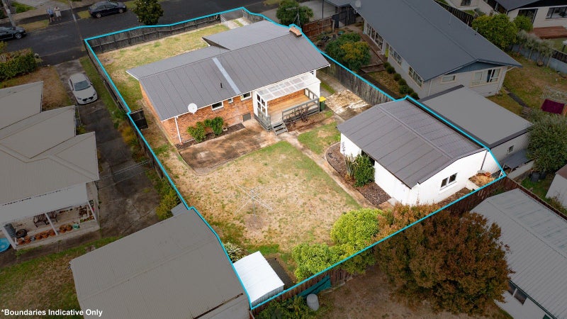 47 Mears Road, St Andrews, Hamilton - Carousel 23