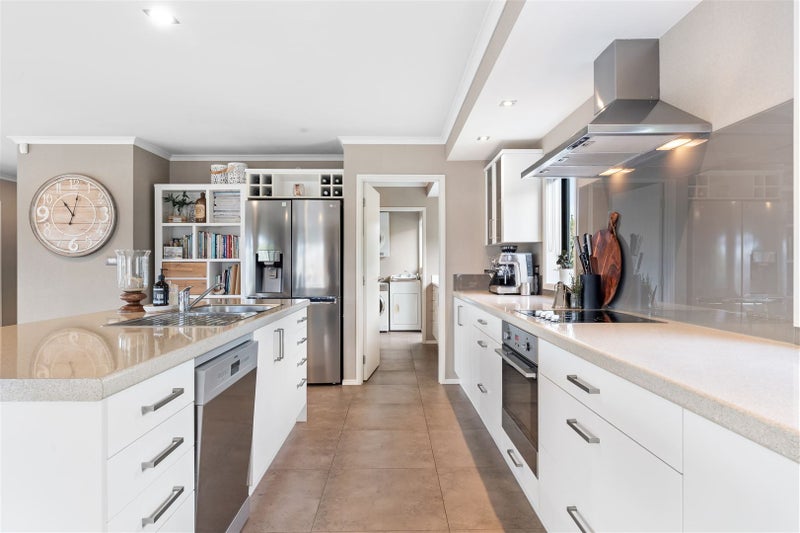 17 Gavinike Place, Waimauku, Waimauku - Carousel 2