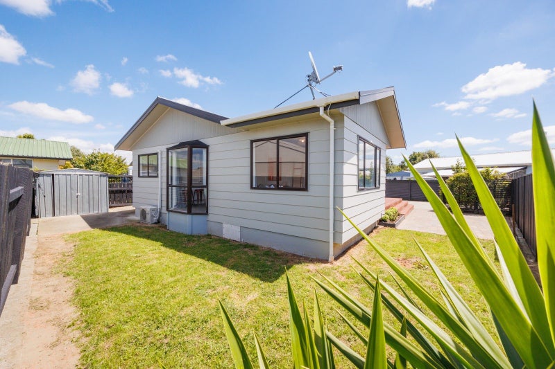 33A Tiller Close, Kelvin Grove, Palmerston North - Carousel 19