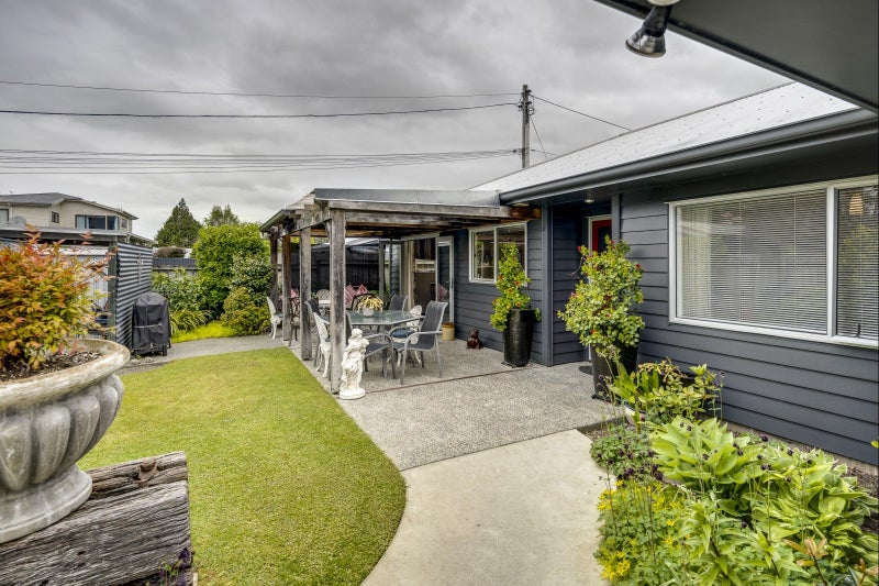 119A Kenilworth Road, Mayfair, Hastings - Carousel 1