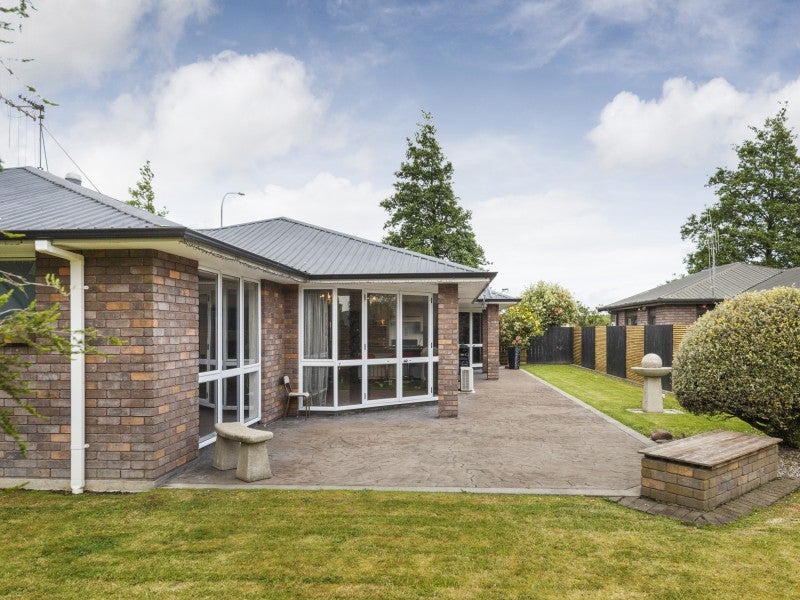 105 Amberley Avenue, Highbury, Palmerston North - Carousel 2