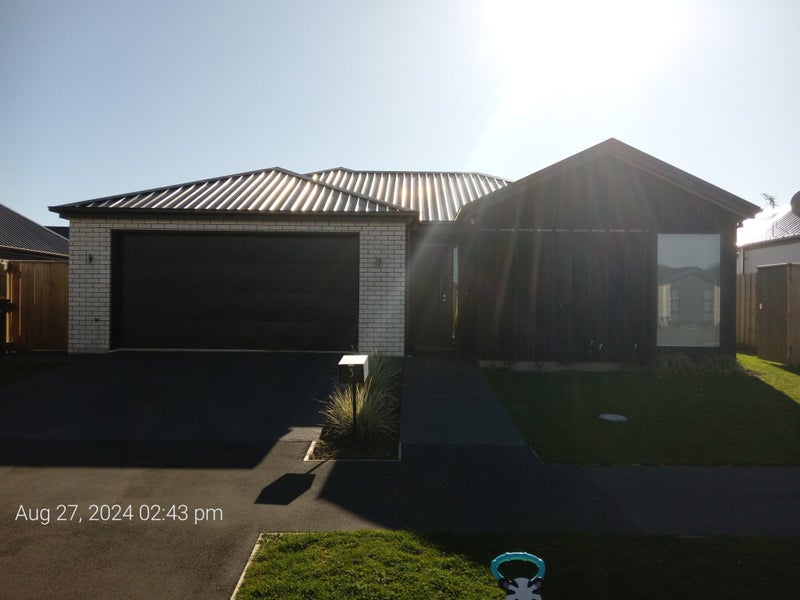 5 Arapawa Street, Belfast, Christchurch - Carousel 1