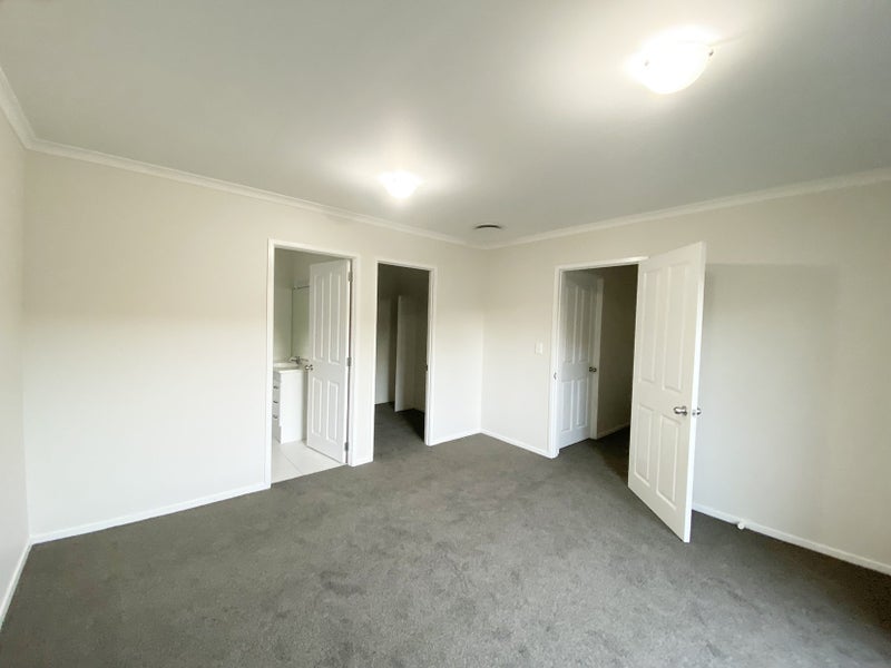 137 Cyril French Drive, Flat Bush, Auckland - Carousel 9