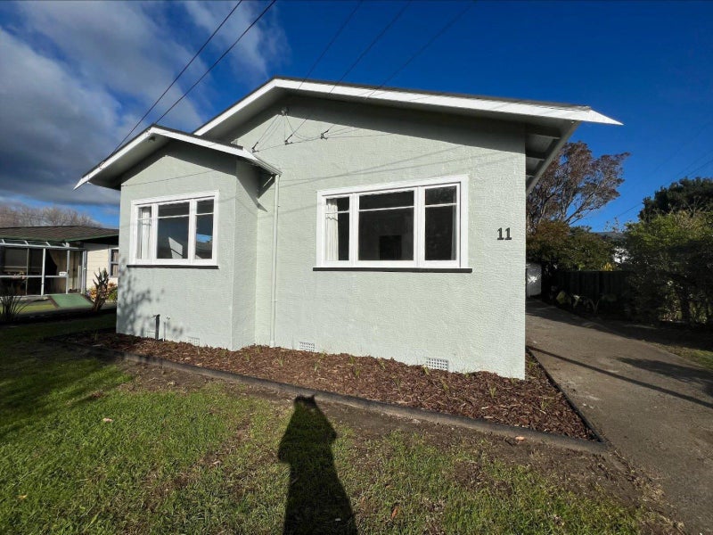 11 Nikau Street, Tawhero, Whanganui - Carousel 1