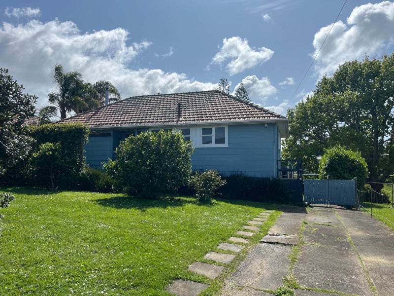 6 Fernwood Place, Wai o Taiki Bay, Auckland - Carousel 1