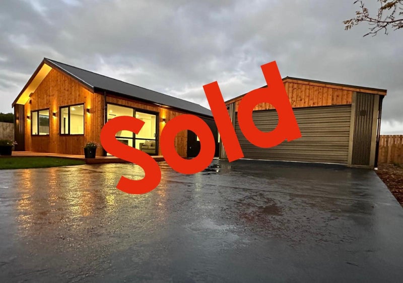 120 Severn Street, Clifton, Invercargill - Carousel 1