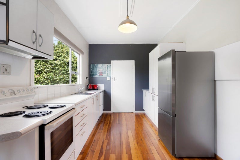 311A Collinge RD, Mayfair, Hastings - Carousel 2