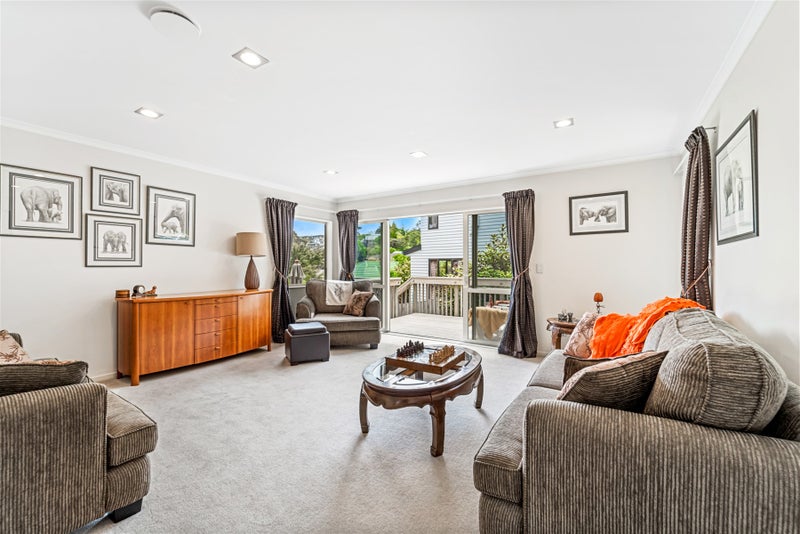 80 Rising Parade, Fairview Heights, Auckland - Carousel 2