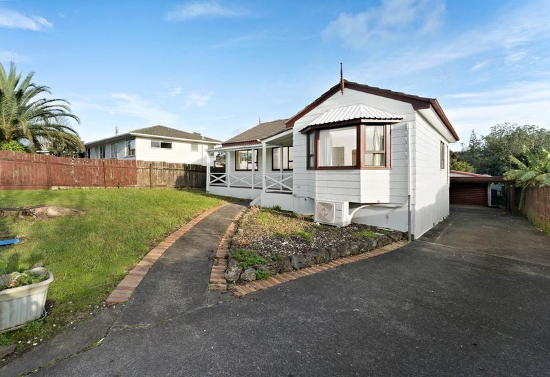 34 Farwood Drive, Henderson, Auckland - Carousel 1