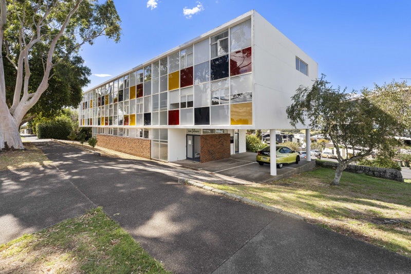 3/32 Coates Avenue, Orakei, Auckland - Carousel 2