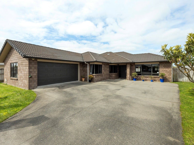 55 Aquila Crescent, Rototuna North, Hamilton - Carousel 1