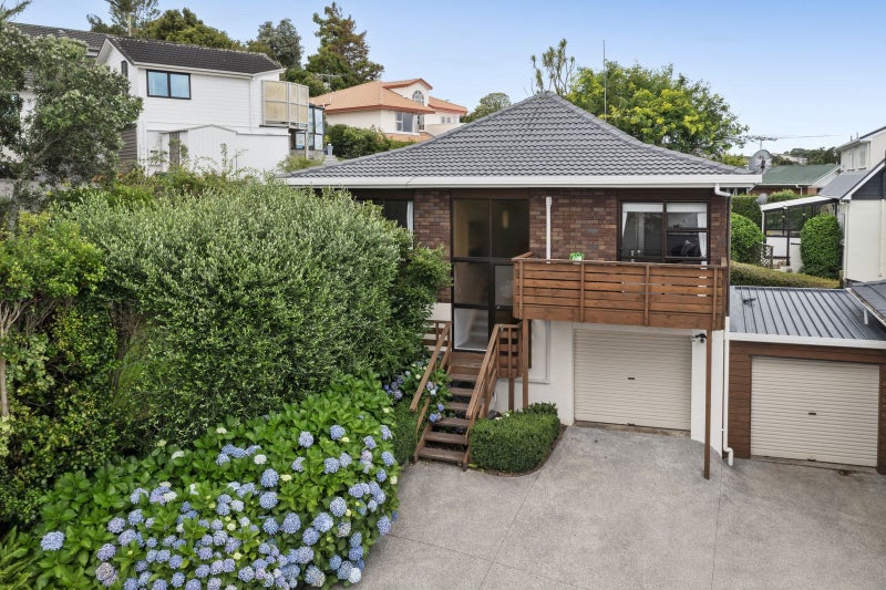 2/51 Nigel Road, Browns Bay, Auckland - Carousel 1
