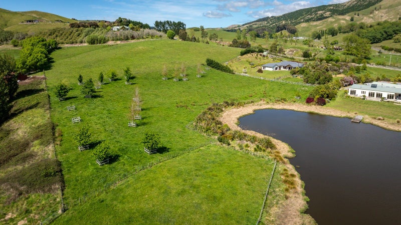 23 Waipuka Road, Havelock North - Carousel 2