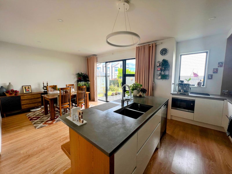 6 Tihema Lane, Westgate, Auckland - Carousel 2