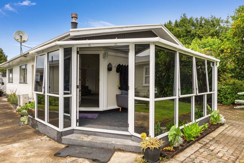 20 Seymour Road, Inner Kaiti, Gisborne - Carousel 2