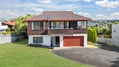 1/21 Arran Road, Browns Bay, Auckland - Carousel 1