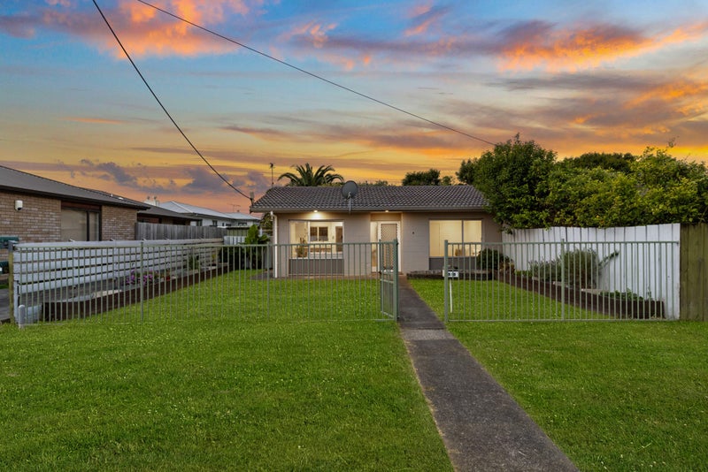 3/1 Tawa Road, Te Atatu Peninsula, Auckland - Carousel 2