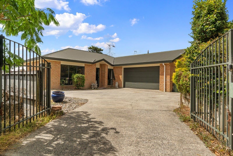 32 Cranbrook Place, Rototuna North, Hamilton - Carousel 2