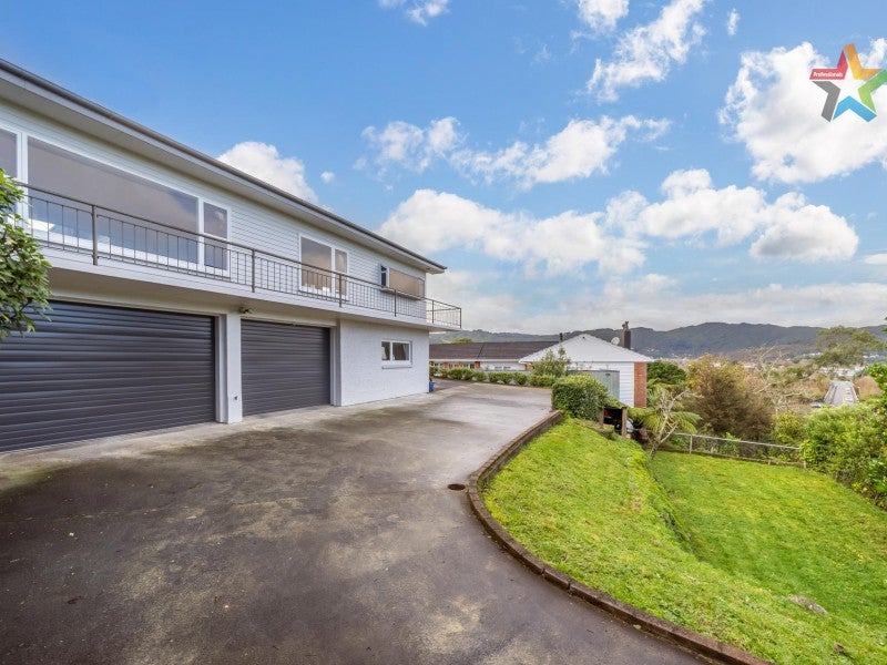 4 Major Drive, Kelson, Lower Hutt - Carousel 1
