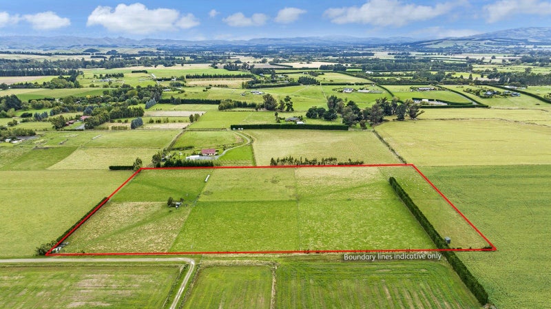 270 Stokes Road, Balcairn, Amberley - Carousel 14