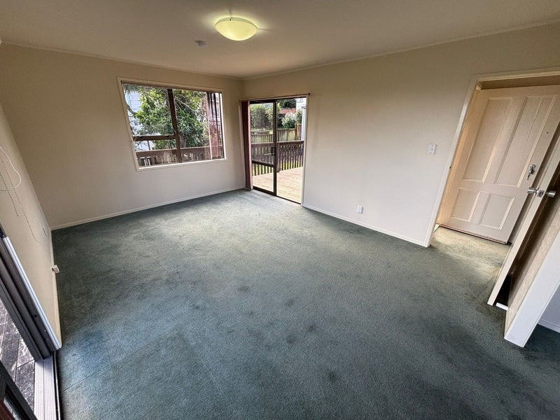 3 Correa Court, Goodwood Heights, Auckland - Carousel 2