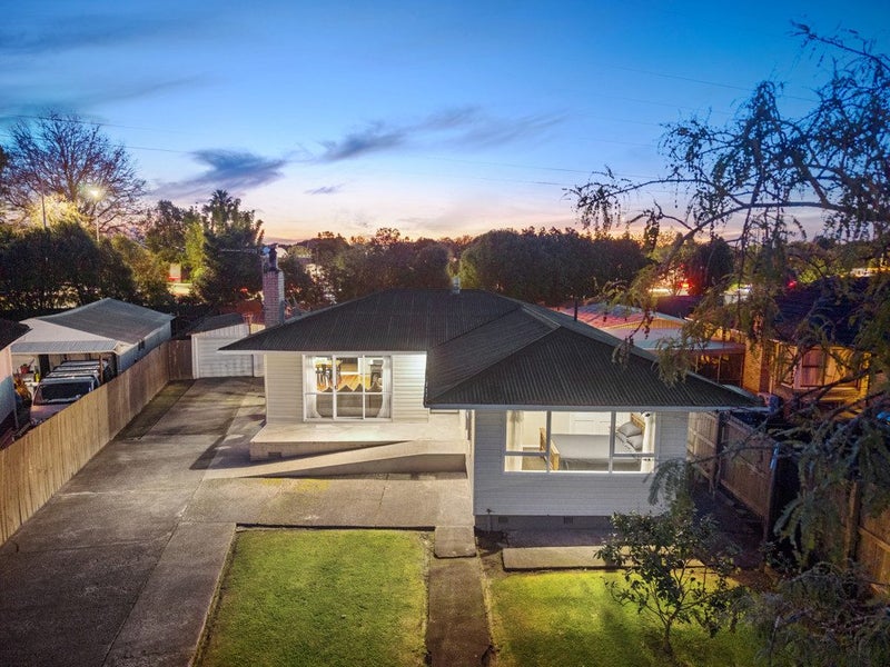 48 Harwood Crescent, Otara, Auckland - Carousel 1