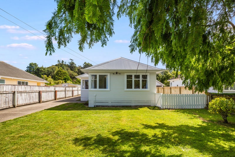 15 Totara St , Wainuiomata, WAINUIOMATA - Carousel 2