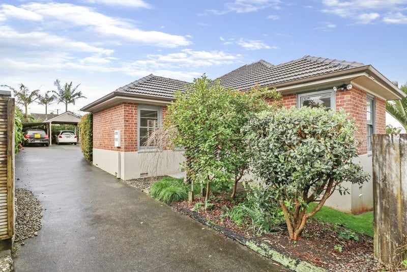 22 Ferguson Avenue, Greenlane, Auckland - Carousel 1