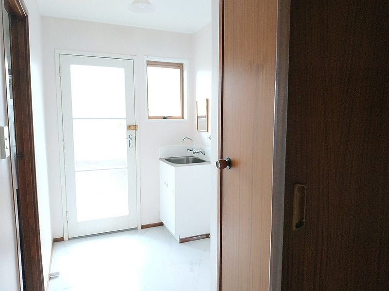 2/8 Aberfeldy Avenue, Highland Park, Auckland - Carousel 13