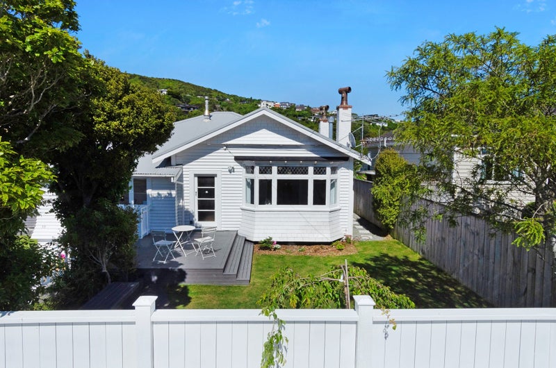 38 Kano Street, Karori, Wellington - Carousel 2