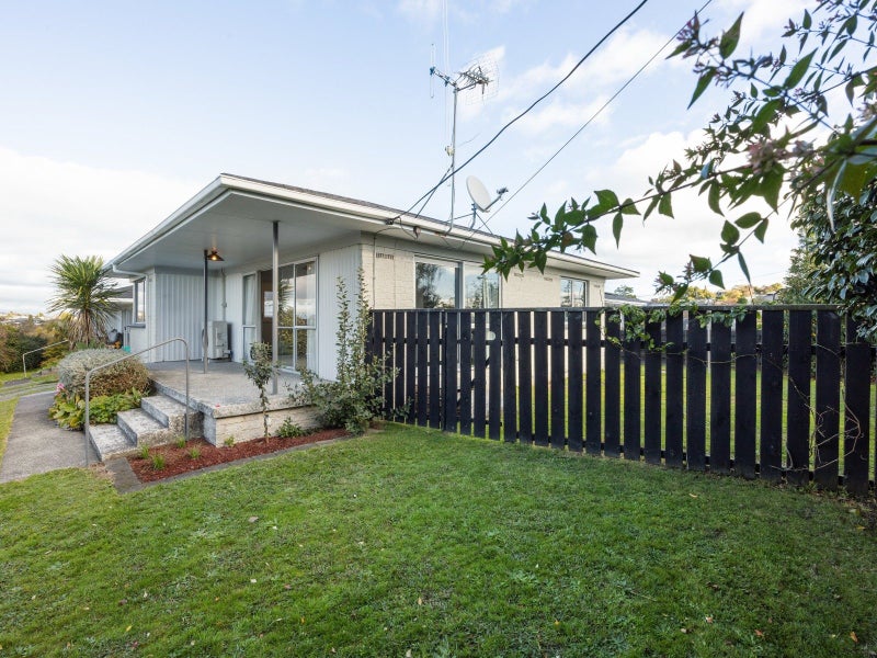 25 Maple Avenue, Dinsdale, Hamilton - Carousel 1