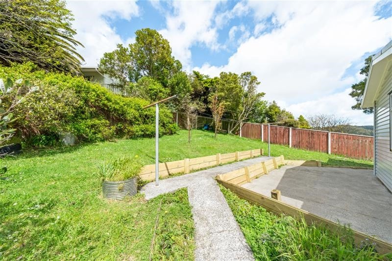 30 Antrim Crescent, Wainuiomata, Lower Hutt - Carousel 2