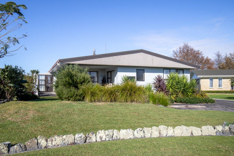 5 McQuarrie Place, Ngatea, Ngatea - Carousel 2