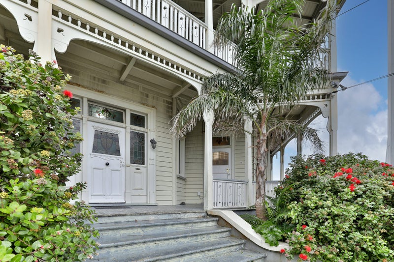 4 Shelly Beach Road, Saint Marys Bay, Auckland - Carousel 2