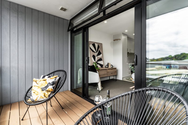 5/43 David Sidwell Place, Stanmore Bay, Whangaparaoa - Carousel 2