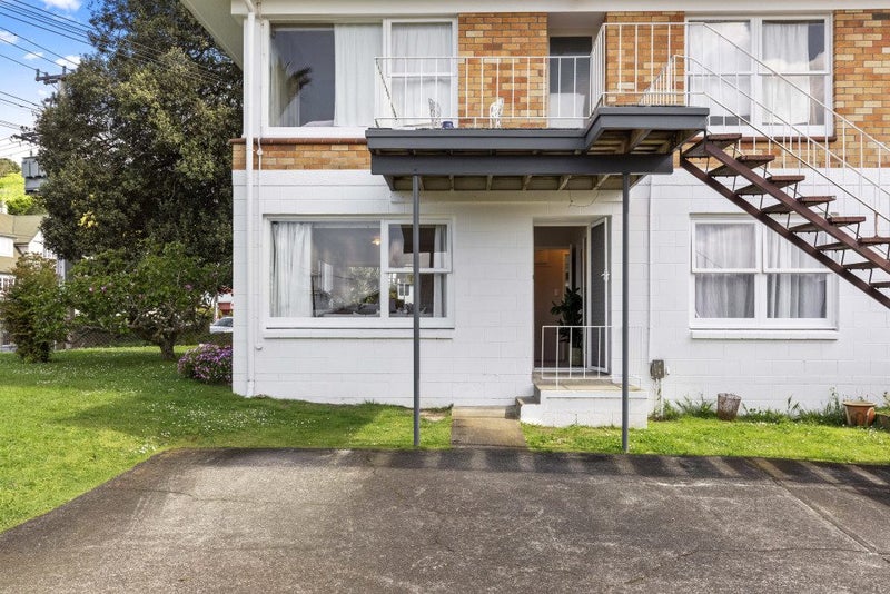 1/16 Church Street, Devonport, Auckland - Carousel 2