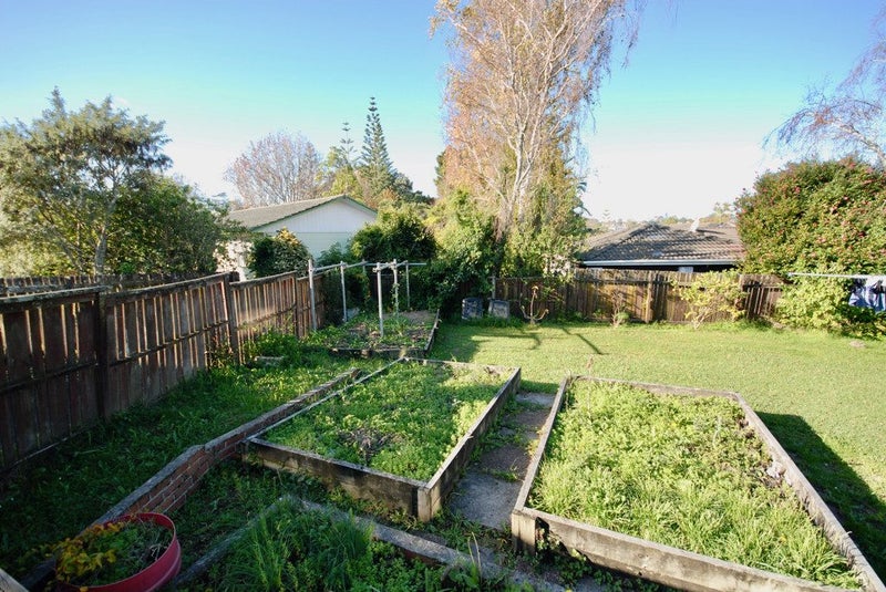 84 Sycamore Drive, Sunnynook, Auckland - Carousel 13