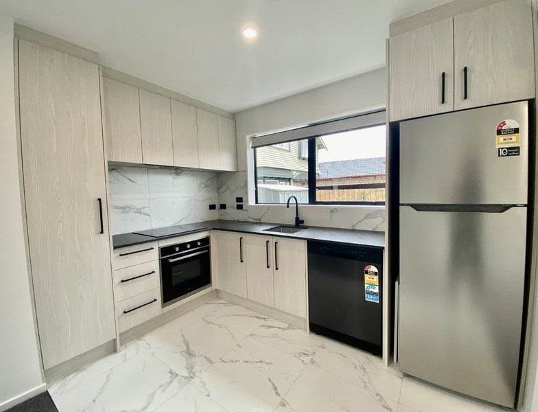 1/488 Gloucester Street, Linwood, Christchurch - Carousel 2