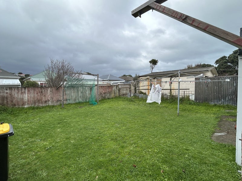 19 Yule Street, Kilbirnie, Wellington - Carousel 17