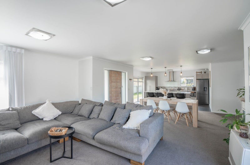 17 Windsor Street, Richmond Heights, Taupo - Carousel 1