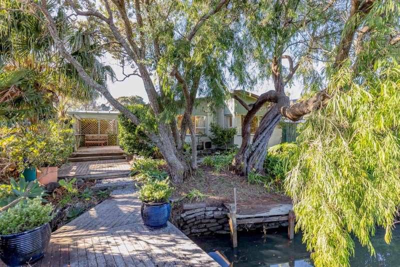 2/15 Omana Road, Milford, Auckland - Carousel 2
