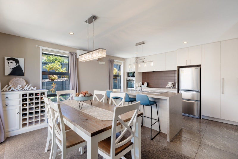 135 Ballintoy Park Drive, Welcome Bay, Tauranga - Carousel 2