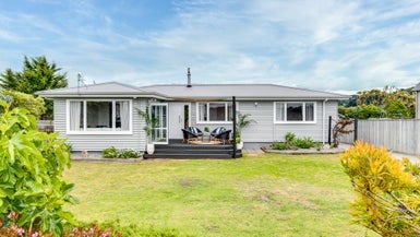 85 Rogers Road, Bay View, Napier - Carousel 1