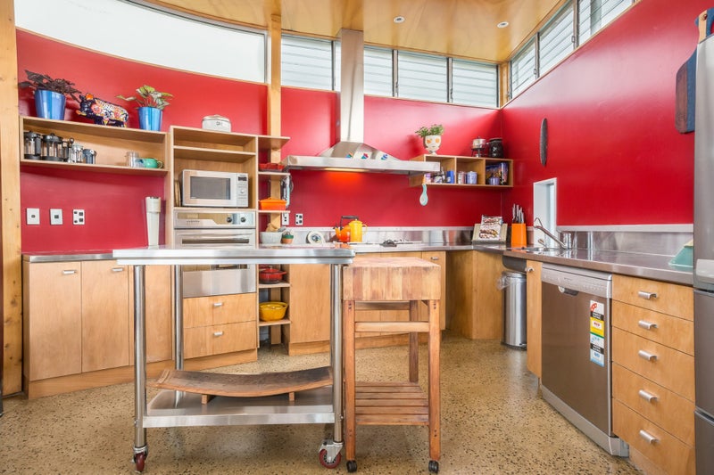 11 Elgin Way, Khandallah, Wellington - Carousel 2