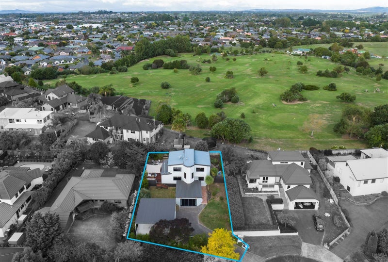 11 Cadman Court, Rototuna, Hamilton - Carousel 21