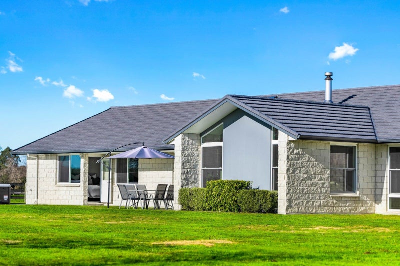 19B Lissette Road, Newstead, Hamilton - Carousel 1