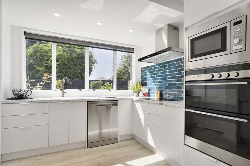 10 Hossack Close, Belfast, Christchurch - Carousel 2