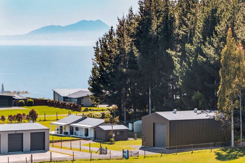 18 Rangikatea Road, Turangi - Carousel 2