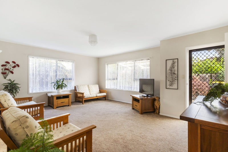 2/25 Ti Nana Crescent, Henderson, Auckland - Carousel 2